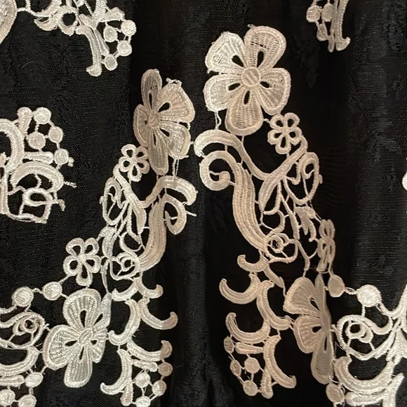 Top - Picture 3 of 3